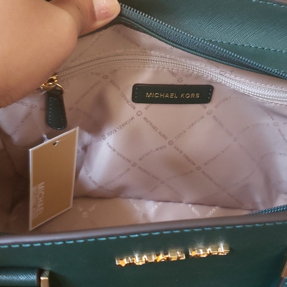 Michael Kors Limited Edition Green Satchel NWT - Picture 12 of 16